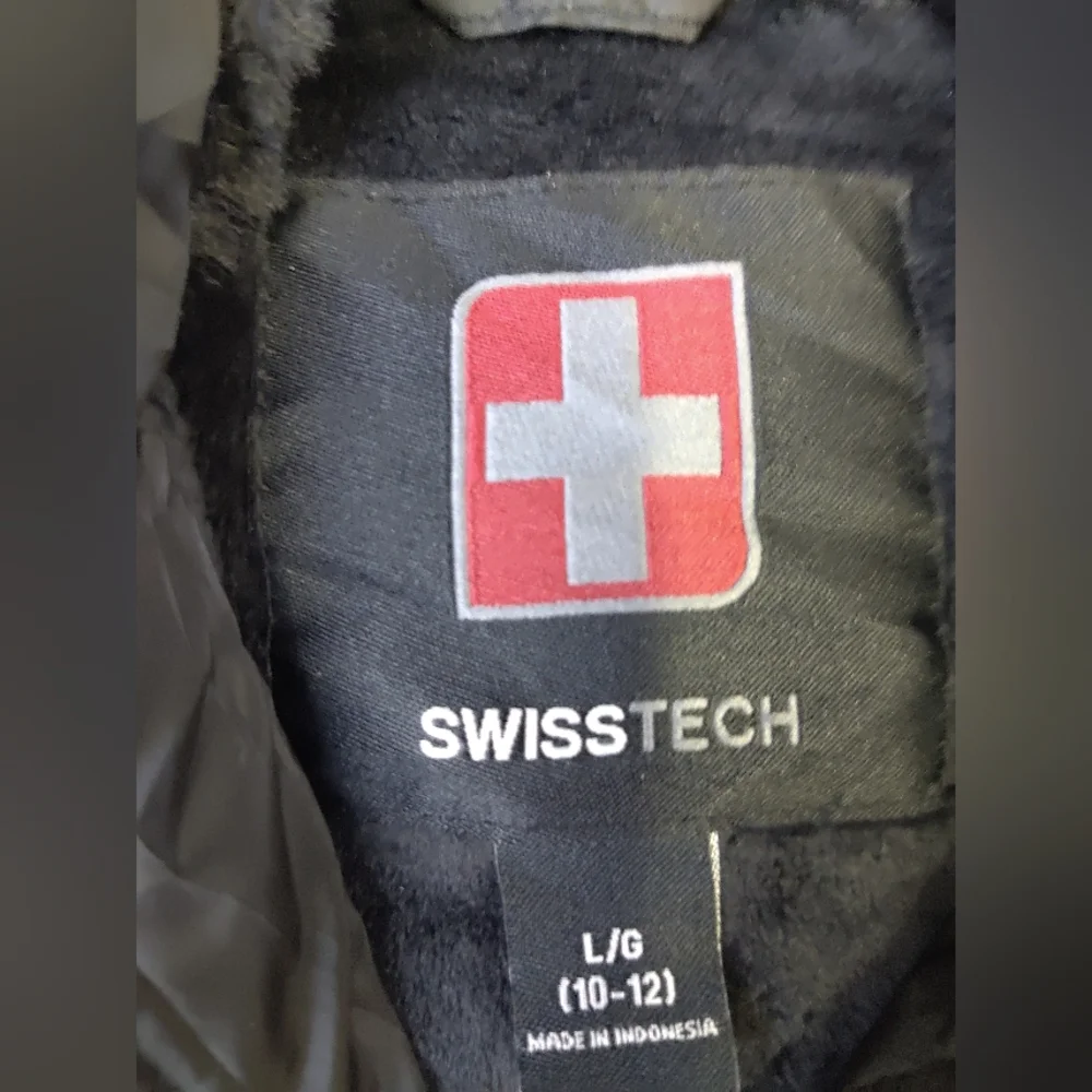 Swiss Tech Hooded‎ Winter Coat Faux Fur Lined Weatherproof Medium Jacket Unisex